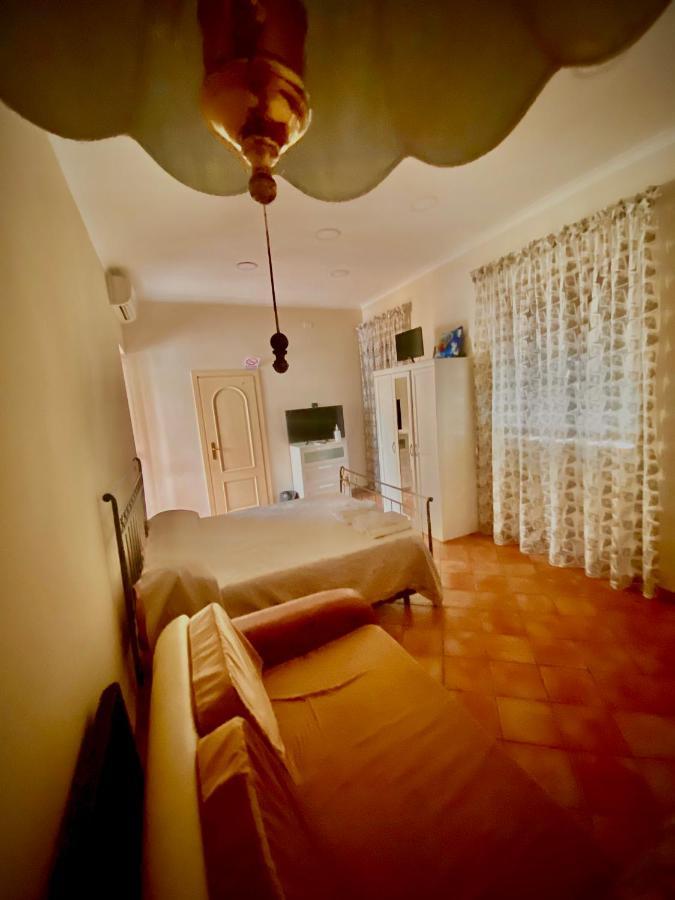 Casa Di Nonna Mia Bed and Breakfast Napels Buitenkant foto